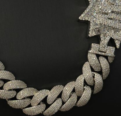 Moissanite "WOW" Letter Design Buckle 20mm Cuban Chain