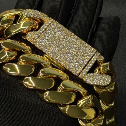 25mm Detail-oriented Design Moissanite Cuban Chain