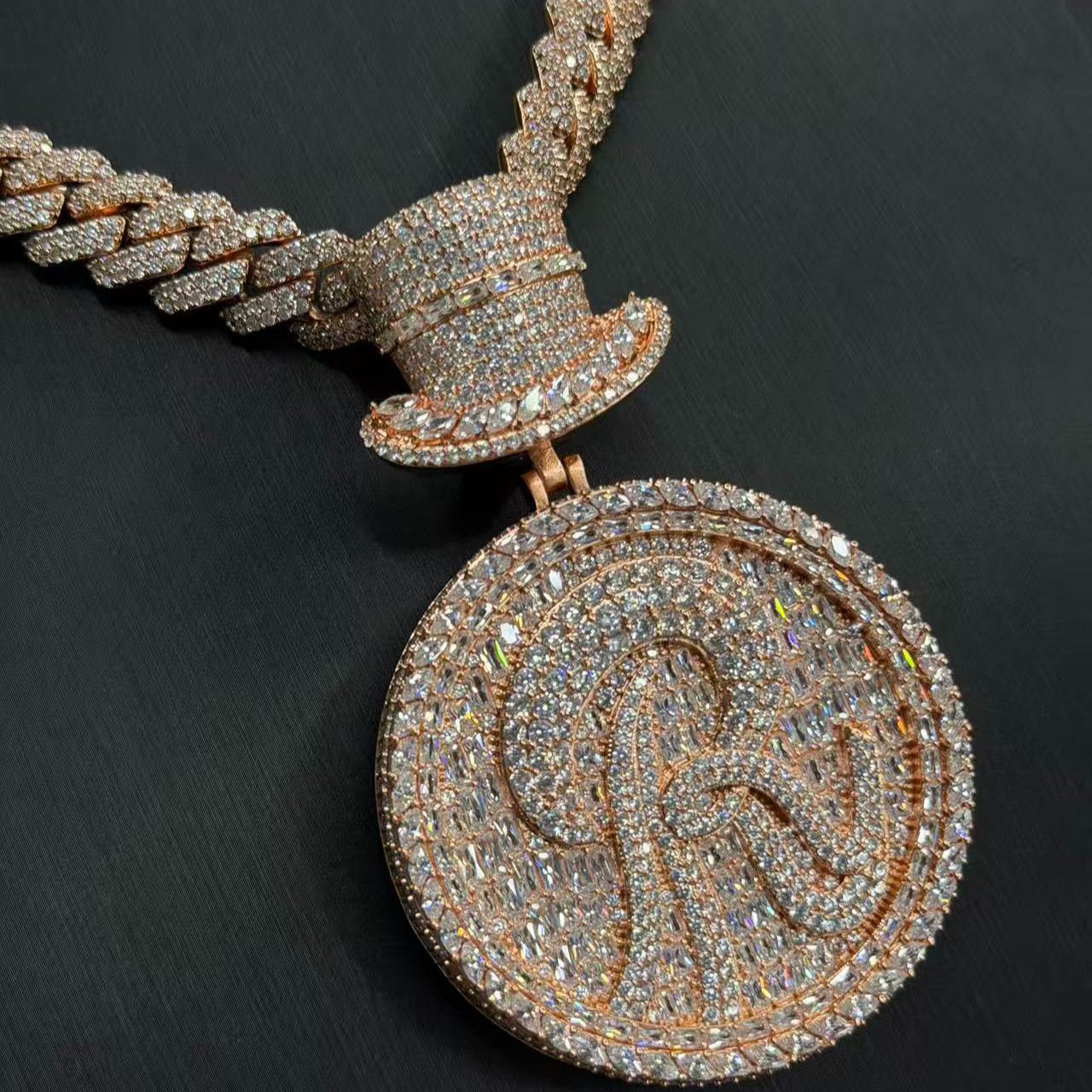 Gentleman's hat Runtz Letter Moissanite Pendant
