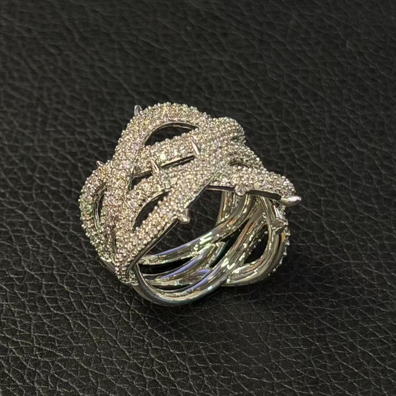 Thorns Design Moissanite New Ring