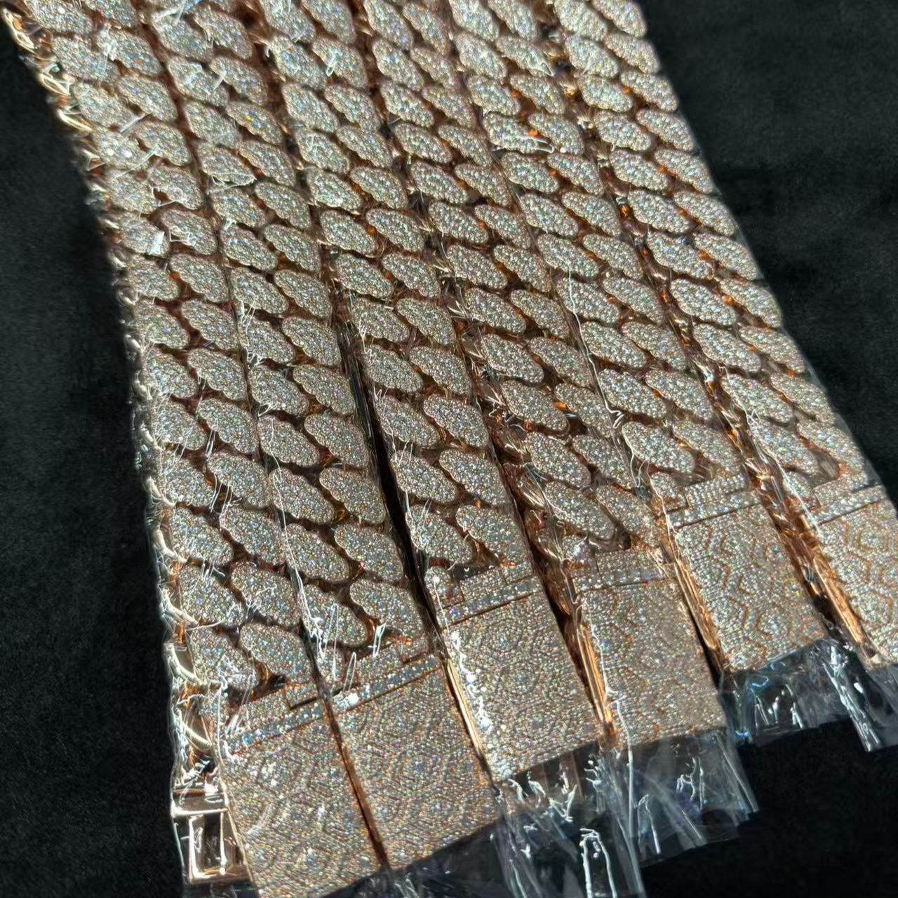 New S925 Moissanite Exquisite Cuban Chain