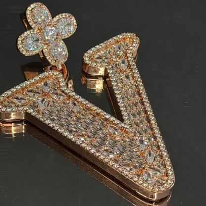 Design Letter V Marquise Shape Moissanite Pendant