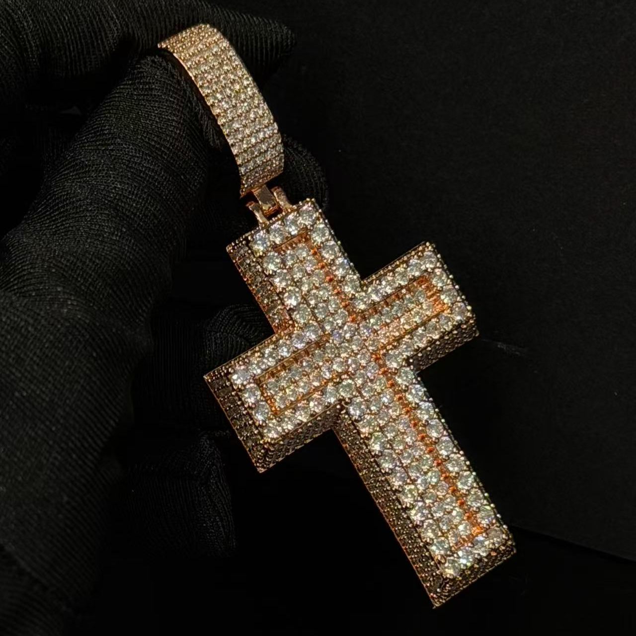 S925 Moissanite Three-Dimensional Cross Pendant