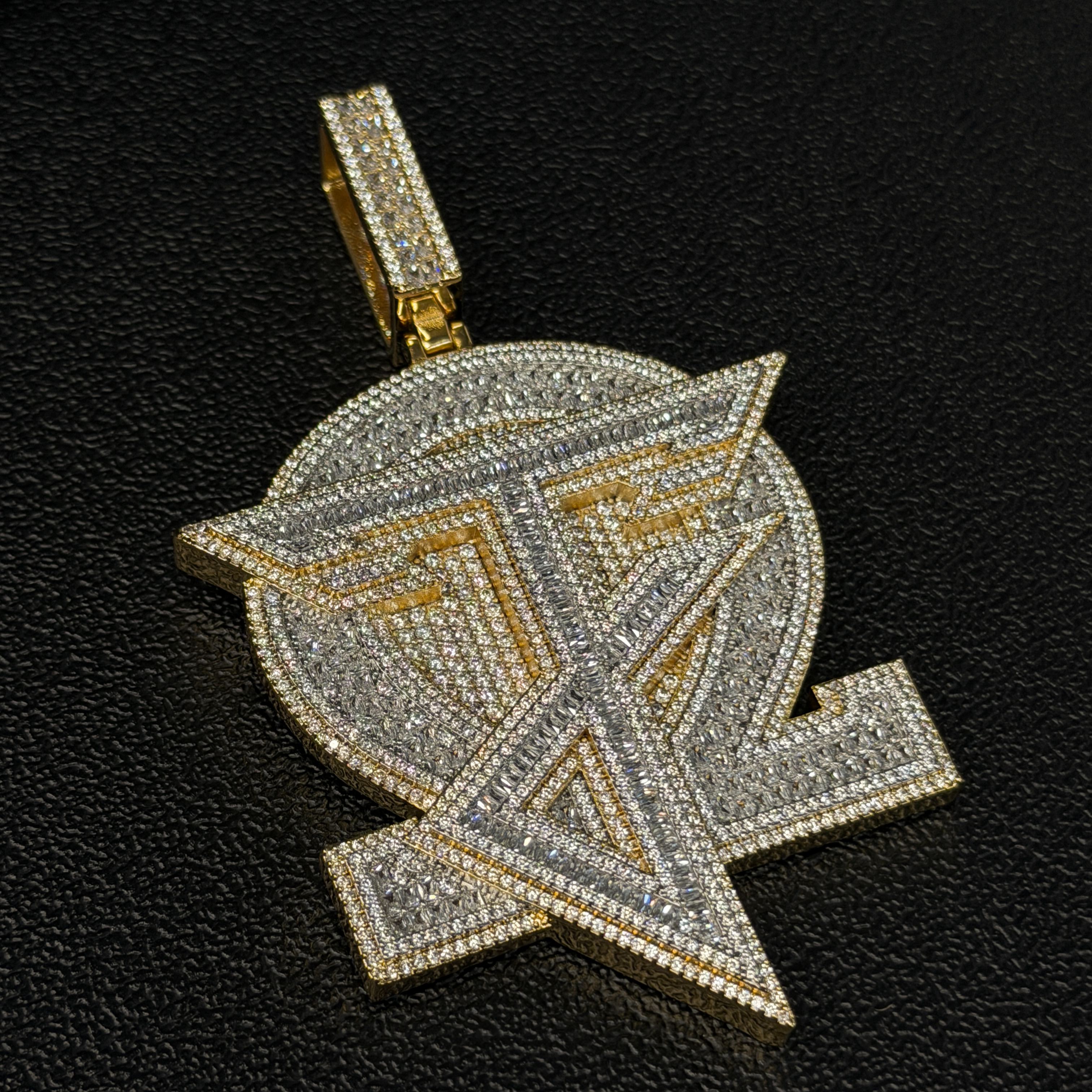 Moissanite Hip Hop Designer Letter Round Pendant