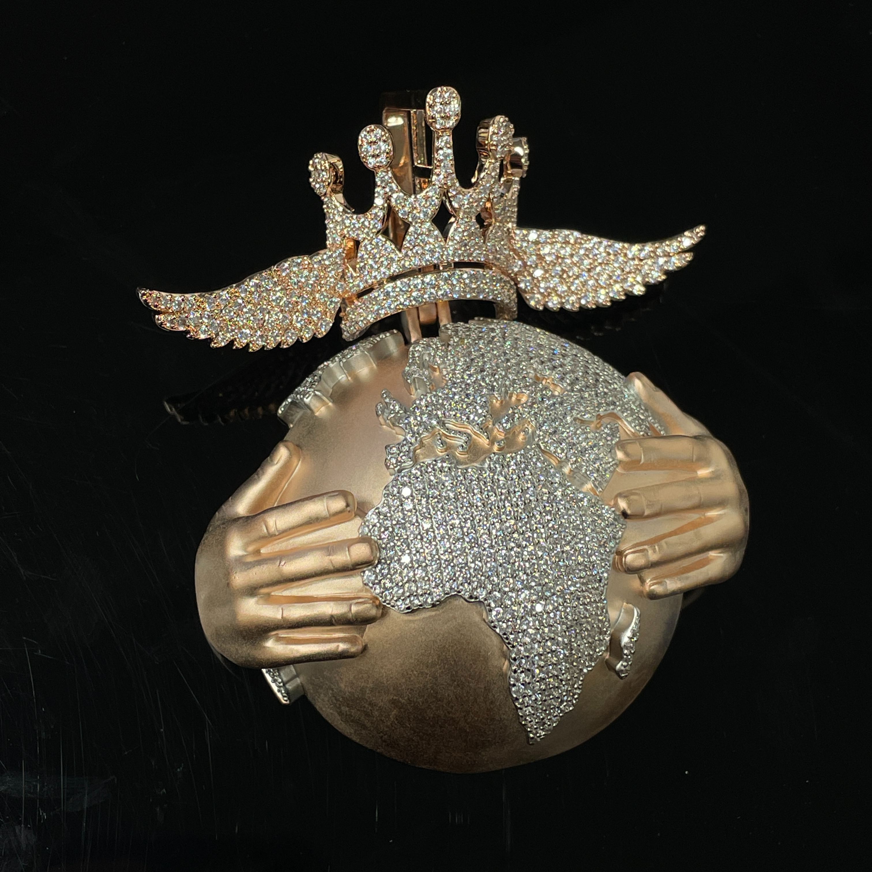 Moissanite Hip Hop Diamond Earth King Pendant