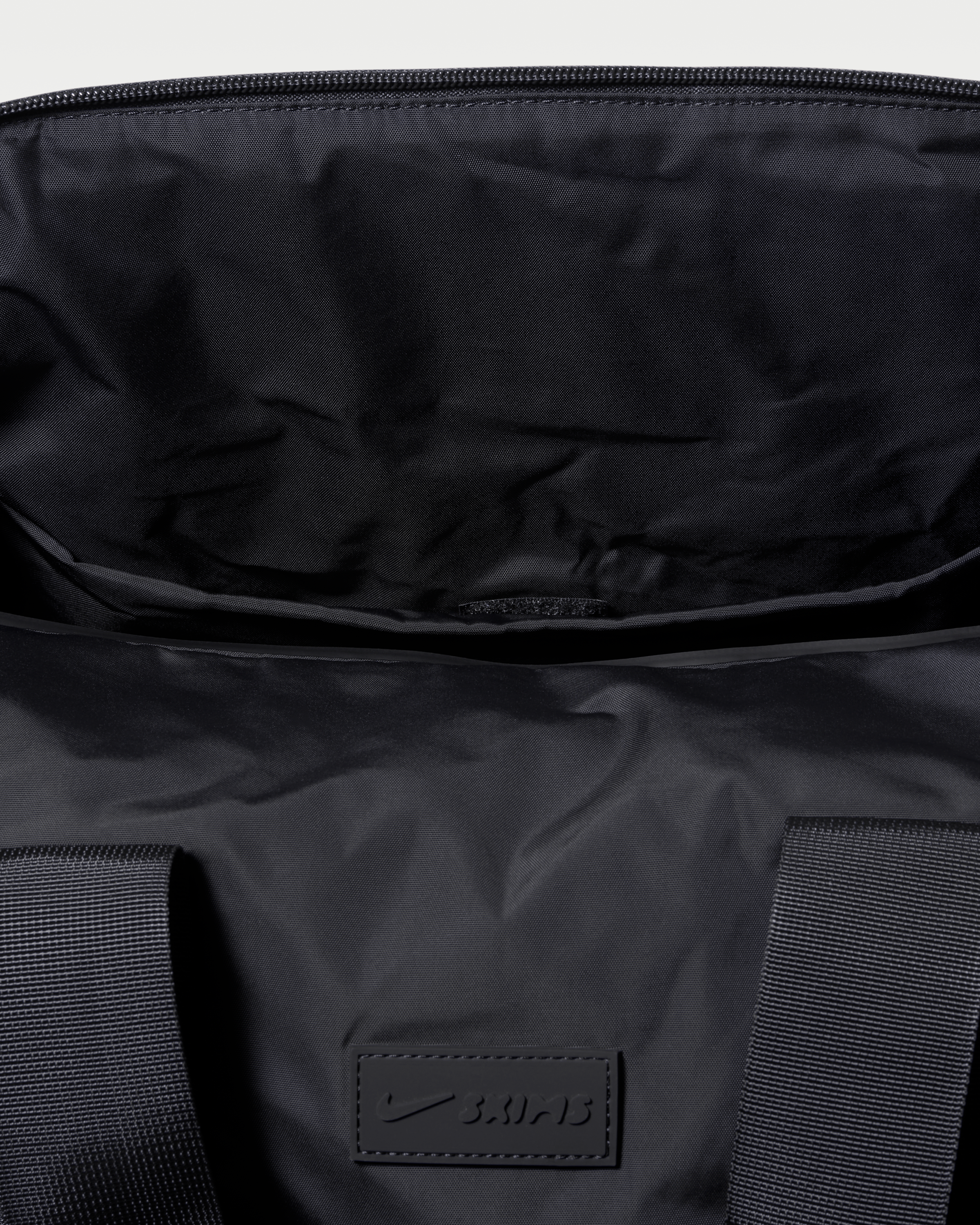 NikeSKIMS Women’s Puffer Gym Bag - NSKM Obsidian/NSKM Obsidian - View 6