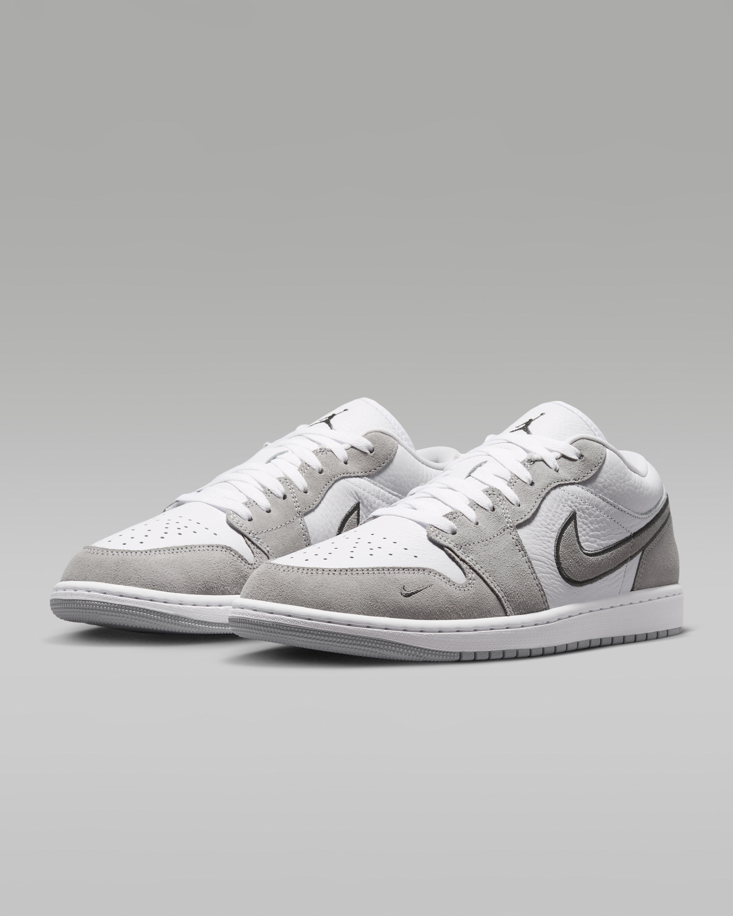Air Jordan 1 Low SE Men's Shoes - White/Iron Grey/Wolf Grey - View 5