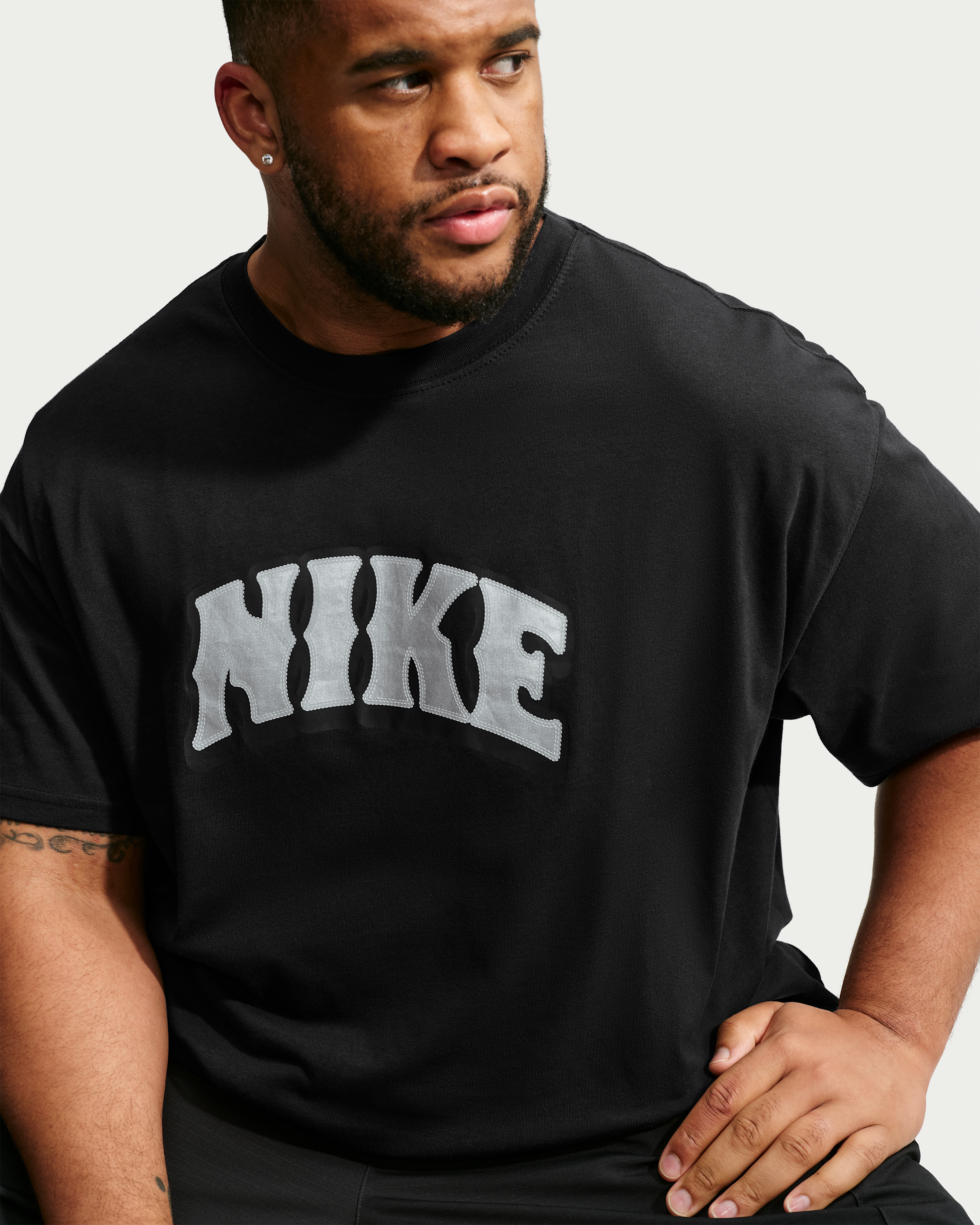 Nike Sportswear T-Shirt - Black - View 8
