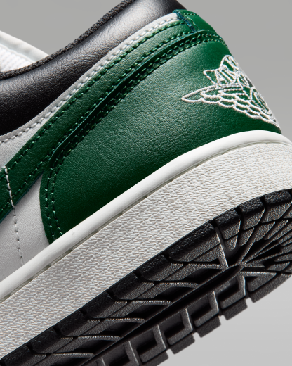 Air Jordan 1 Low Men's Shoes - Black/Gorge Green/Summit White - View 8