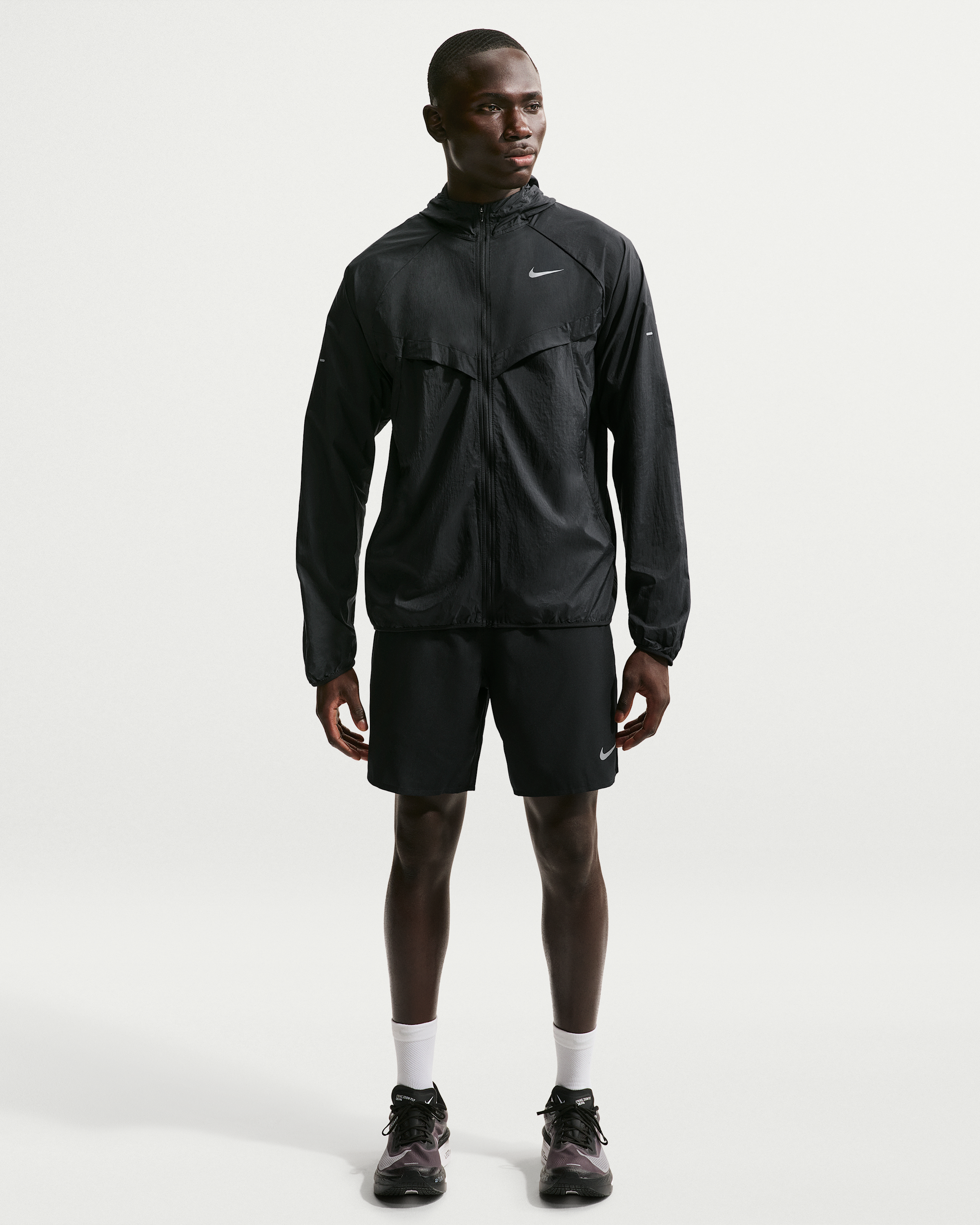 Nike Stride Men's Repel UV Running Jacket - Black/Black - View 4