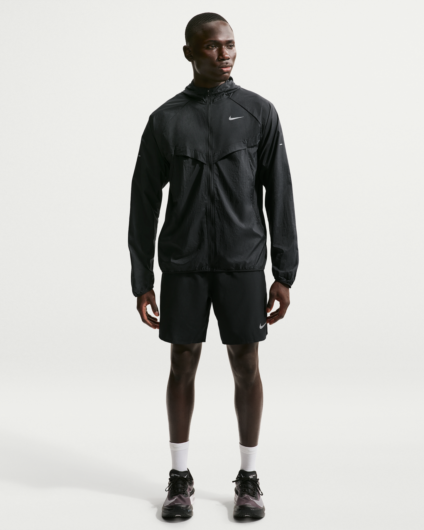Nike Stride Men's Repel UV Running Jacket - Black/Black - View 4