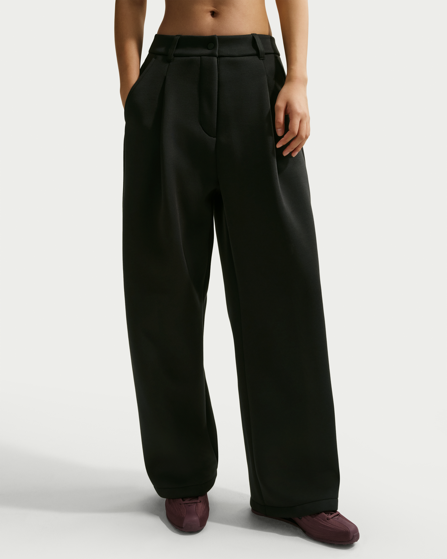 Nike Article Fleece Women's Loose Mid-Rise Trousers - Black/Black/Black/Black - View 2