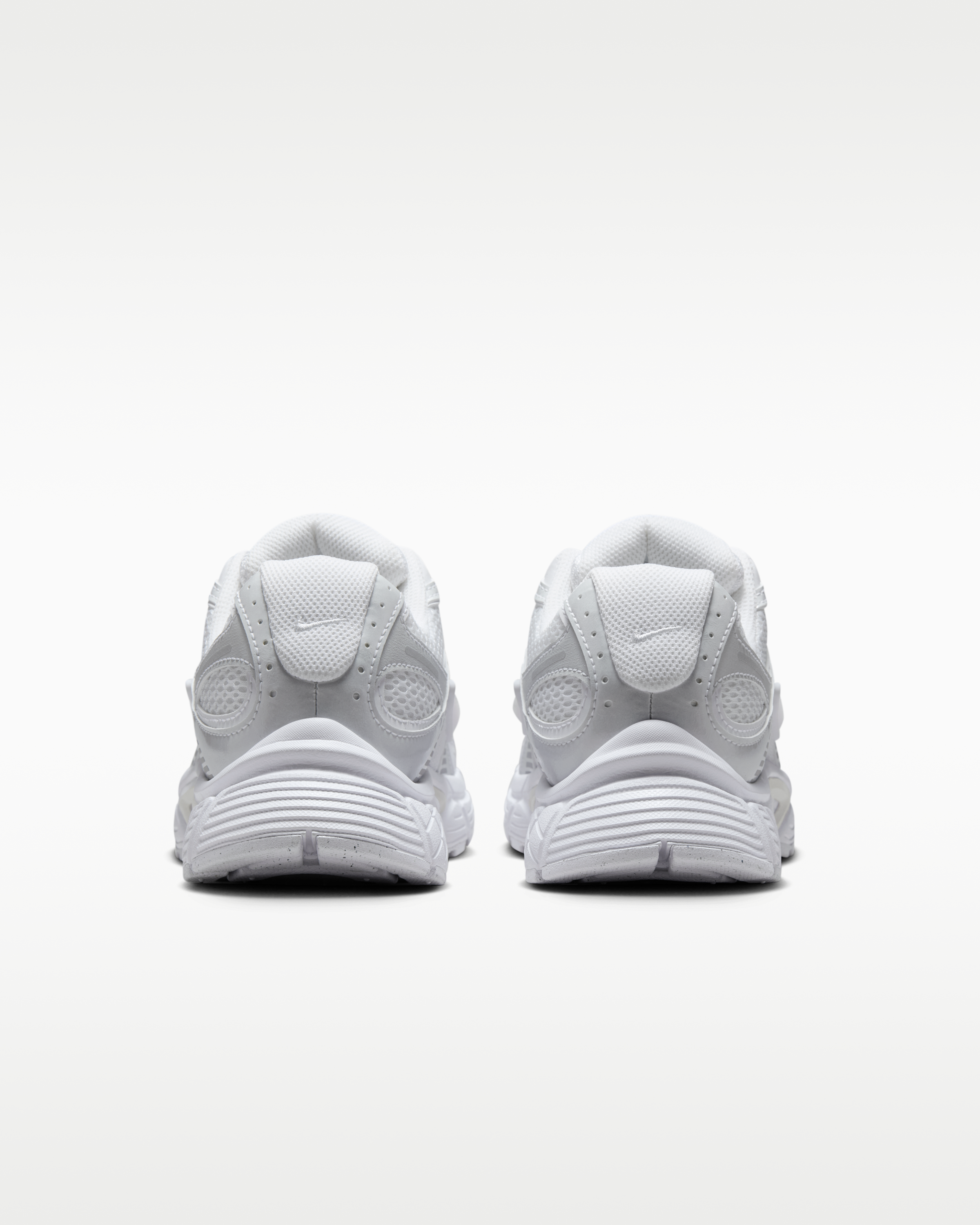 Nike V5 RNR Women's Shoes with Reflective Design Accents - White/Black/Metallic Silver/White - View 6