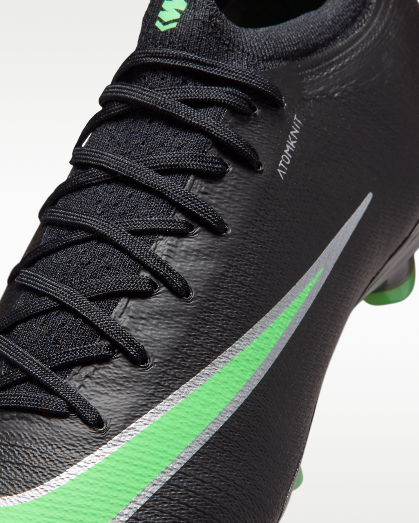 Nike Mercurial Vapor 17 Elite Artificial-Grass Low-Top Football Boots - Black/Black/Illusion Green - View 8