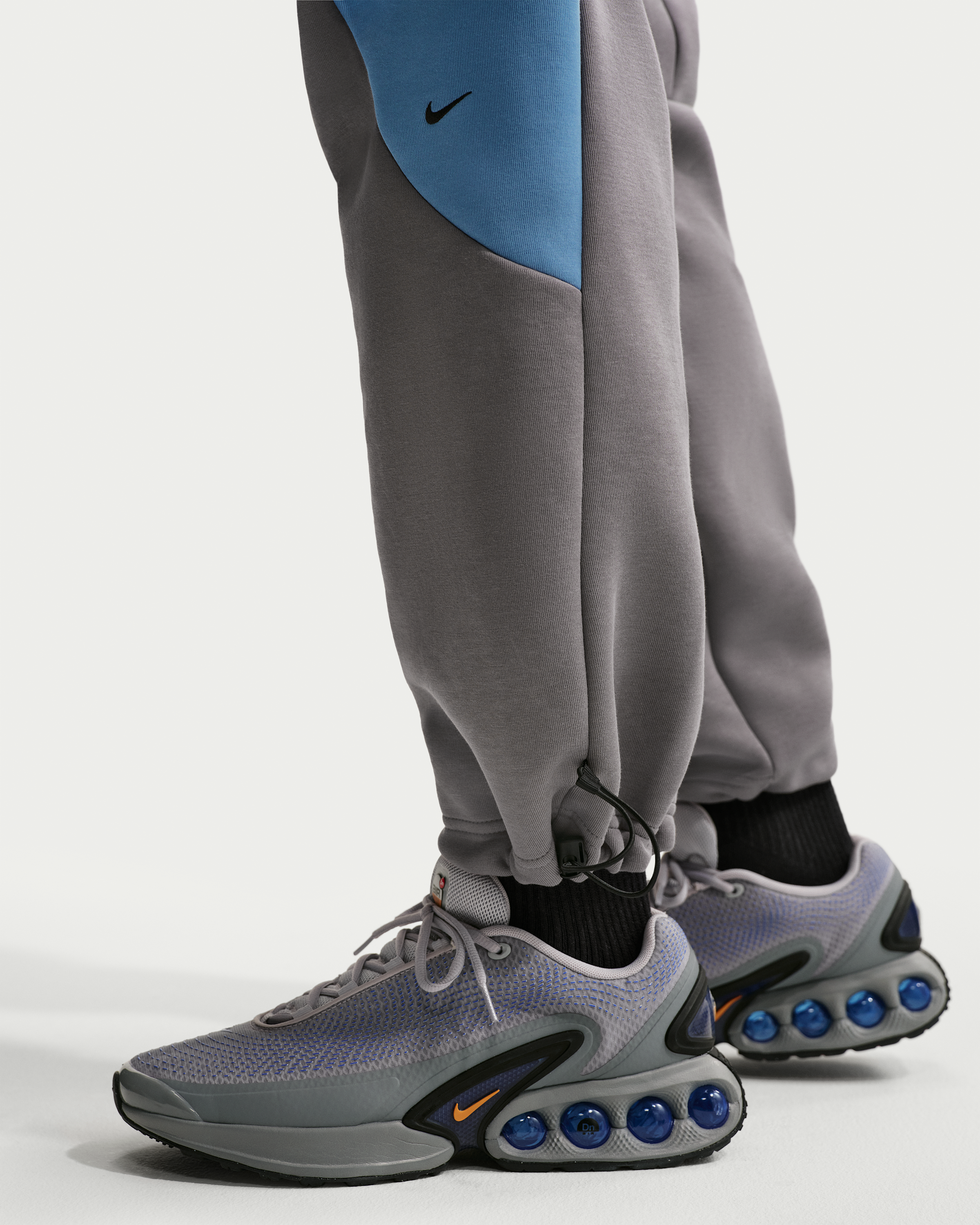 Nike Tech Men's Colour-Block Open-Hem Fleece Trousers - Pencil Point/Work Blue/Black/Black - View 6