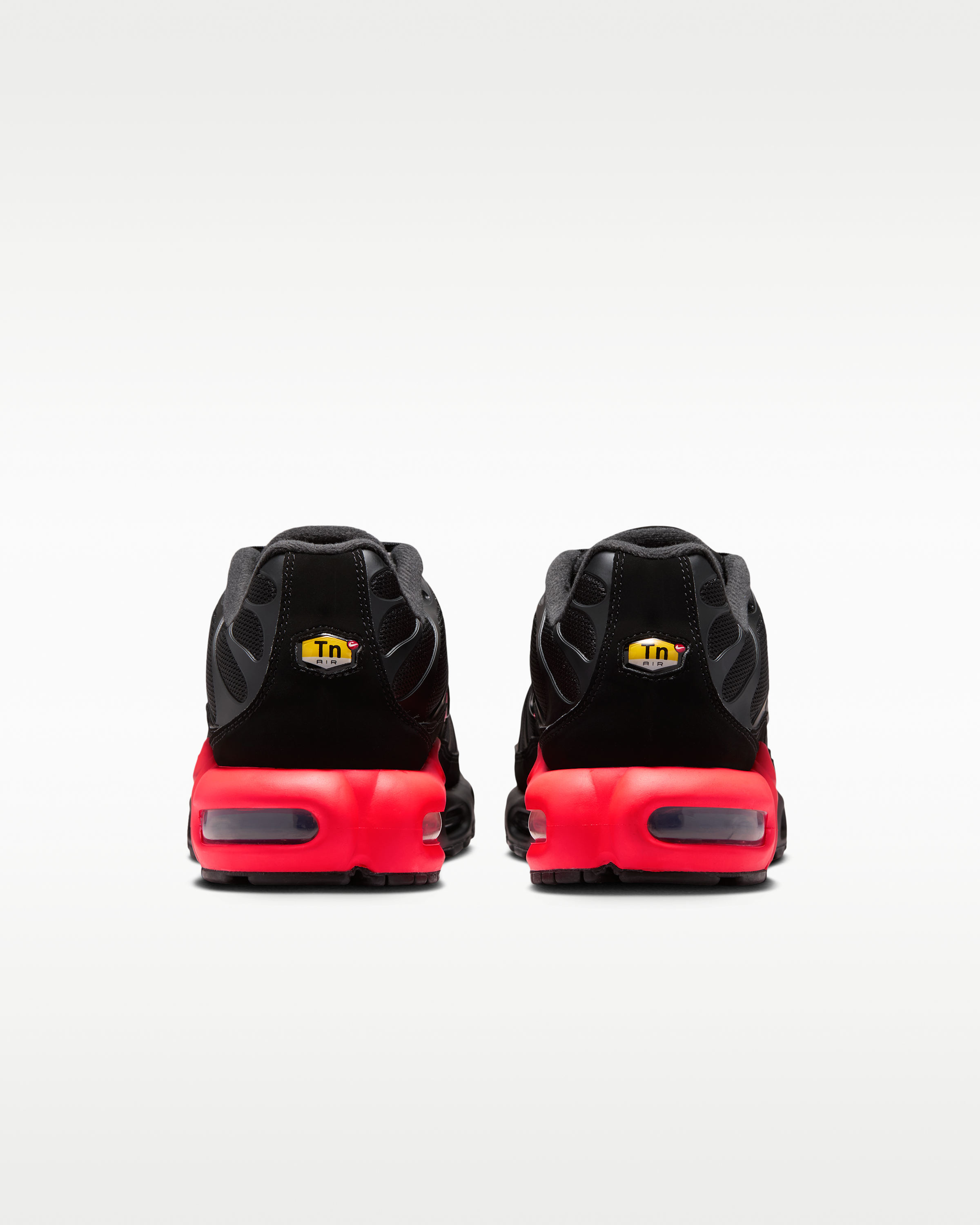Nike Air Max Plus Men's Shoes - Black/Bright Crimson/Black/Black - View 6
