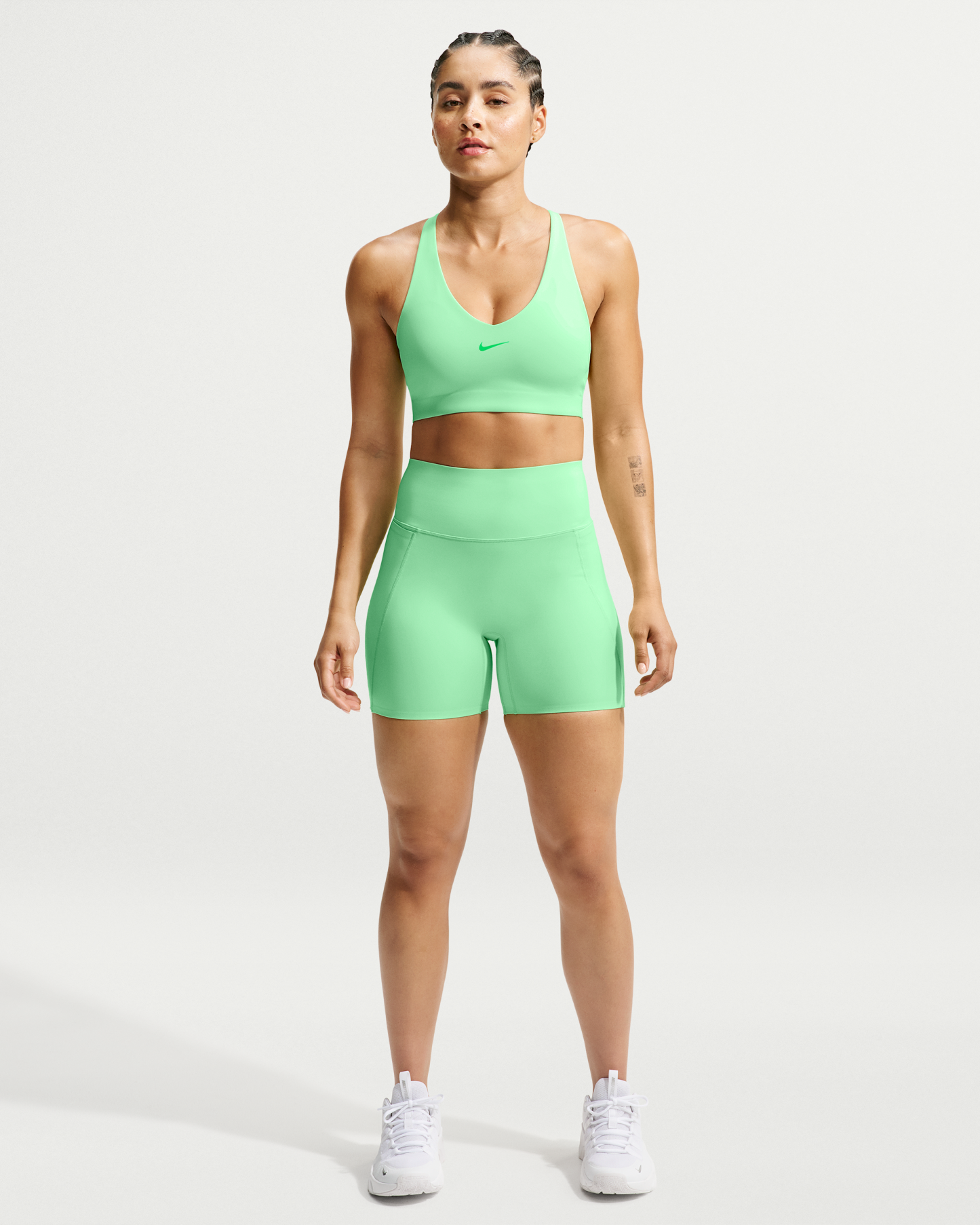 Nike Universa Women's High-Waisted 12.5cm (approx.) Biker Shorts with No Front Seam - Illusion Green/Light Green Spark/Green Spark - View 1