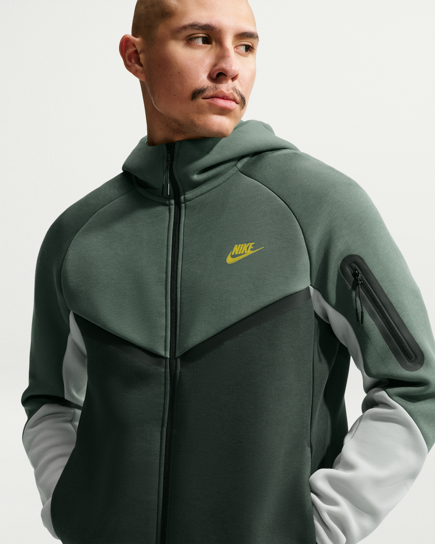 Nike Tech Men's Fleece Windrunner Full-Zip Jacket - Camo Green/Black Spruce/Light Smoke Grey/Chrome Yellow - View 1