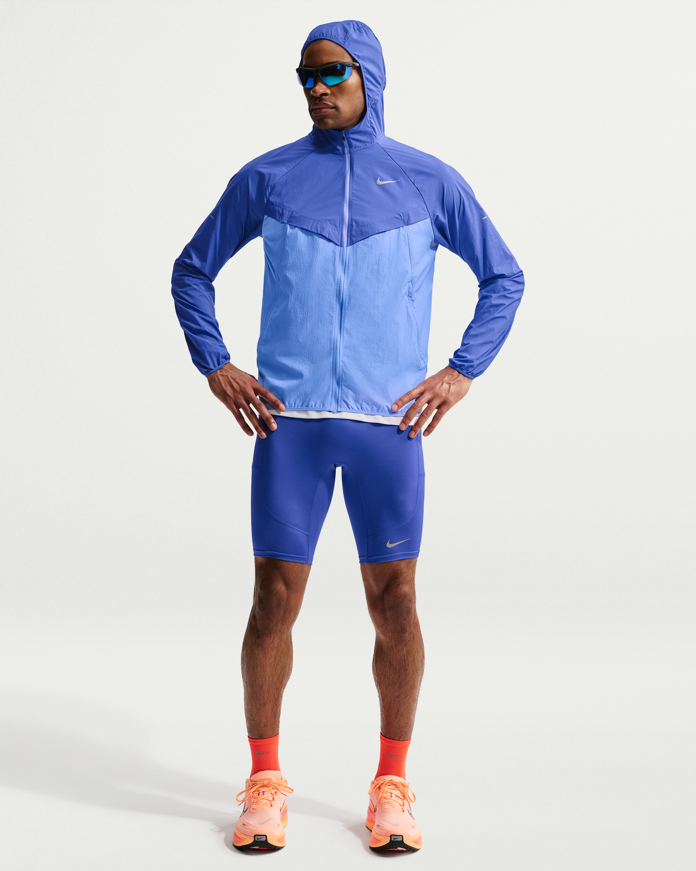 Nike Stride Men's Repel UV Running Jacket - Lapis/Royal Pulse - View 4