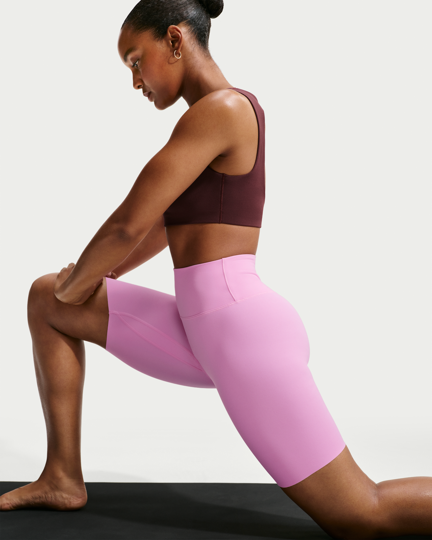 Nike Zenvy Women's High-Waisted 20.5cm (approx.) Biker Shorts - Pink Rise/Cool Grey - View 4
