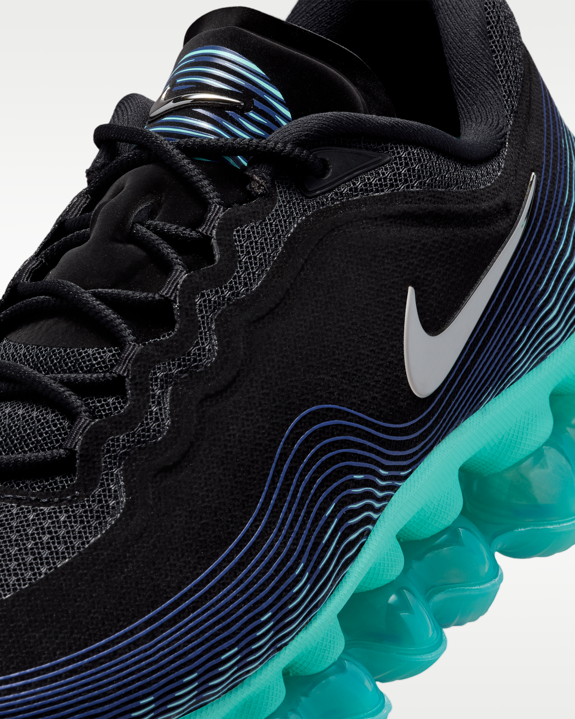 Nike Air Liquid Max Men's Shoes - Black/Radiant Blue/Aurora Green/Chrome - View 7