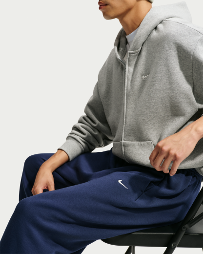 Nike Solo Fleece Men's Cuffed Trousers - Midnight Navy/Sail - View 4