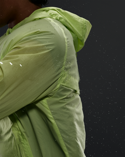 Nike Stride Men's Repel UV Running Jacket - Light Lemon Twist/Light Lemon Twist - View 10