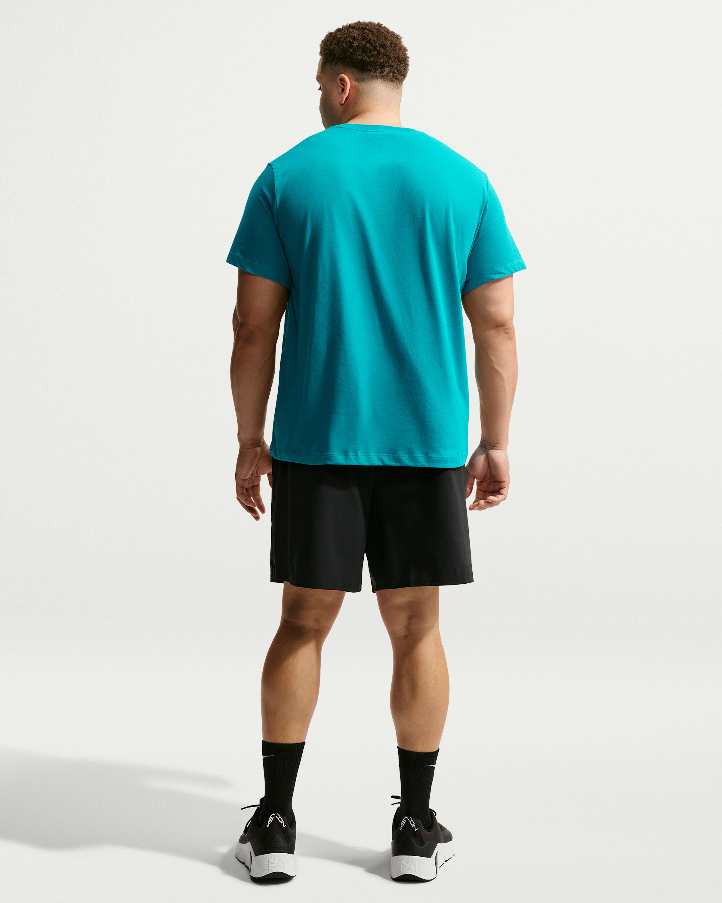 Nike Dri-FIT Men's Fitness T-Shirt - Energy/Black - View 10