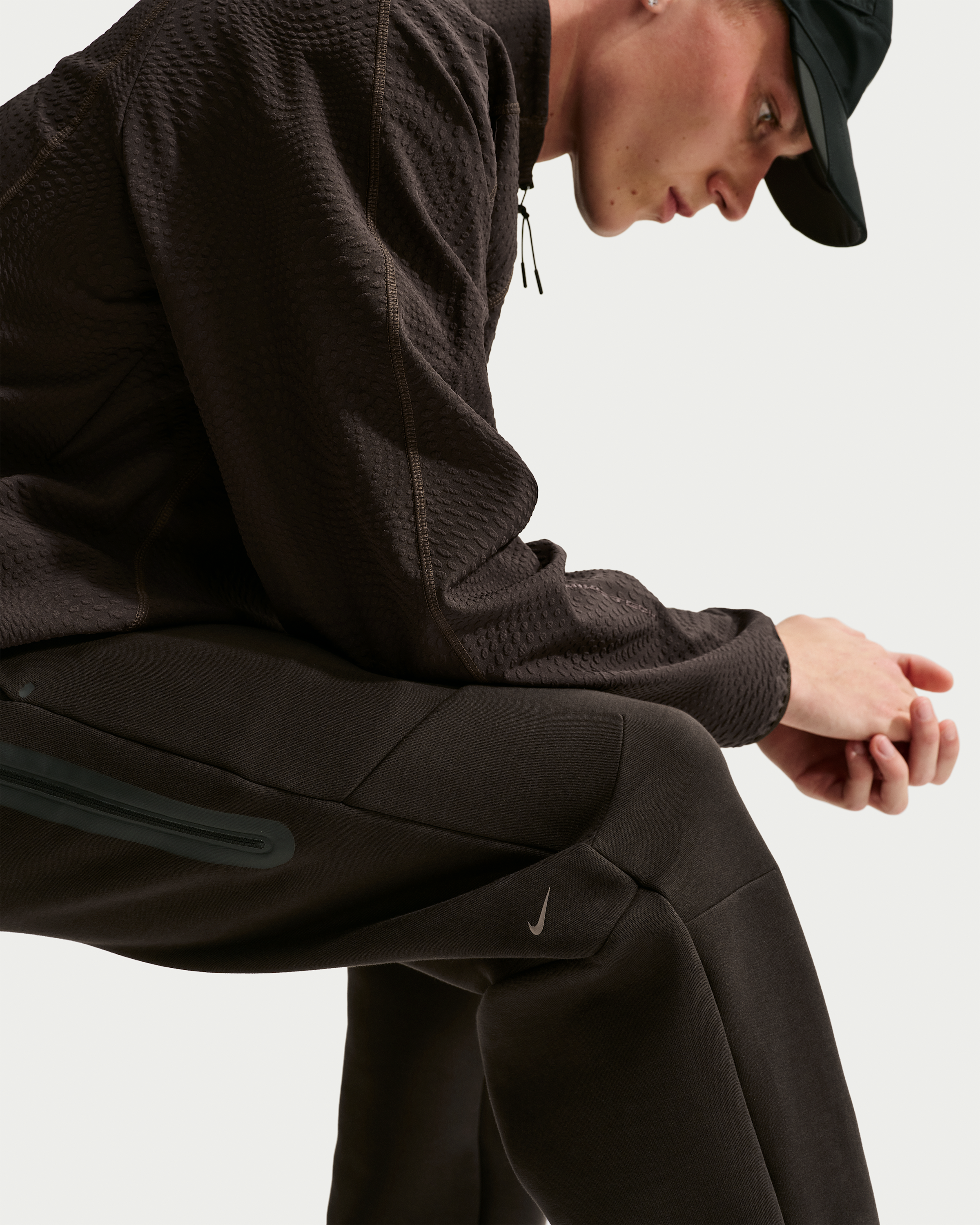 Nike Tech Men's Open-Hem Fleece Trousers - Shadow Brown - View 4