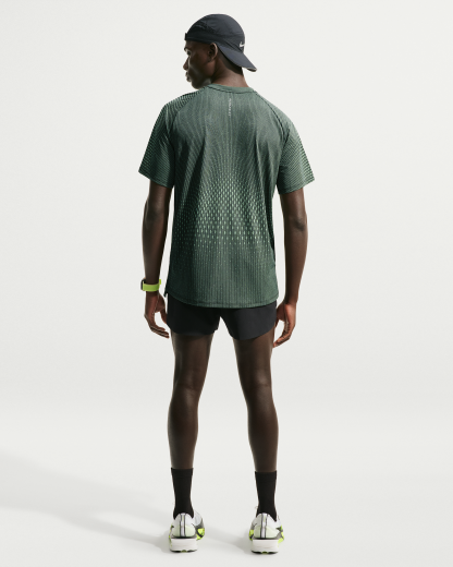 Nike Stride Aero-FIT Men's Short-Sleeve Running Top - Black/Light Green Spark - View 5
