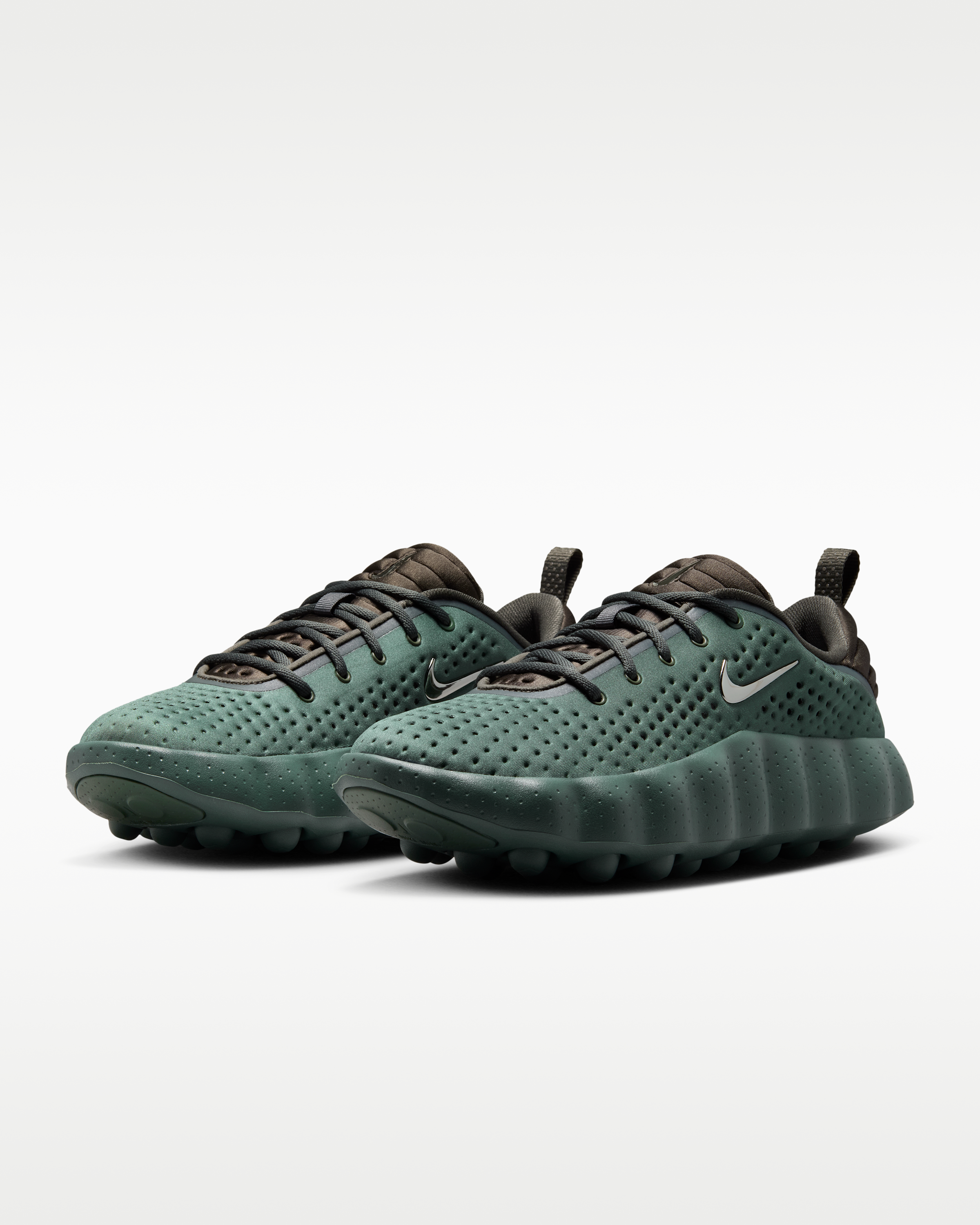 Nike Mind 002 Men's Pregame Shoes - Camo Green/Newsprint/Phantom - View 5