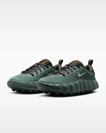 Nike Mind 002 Men's Pregame Shoes - Camo Green/Newsprint/Phantom - View 5