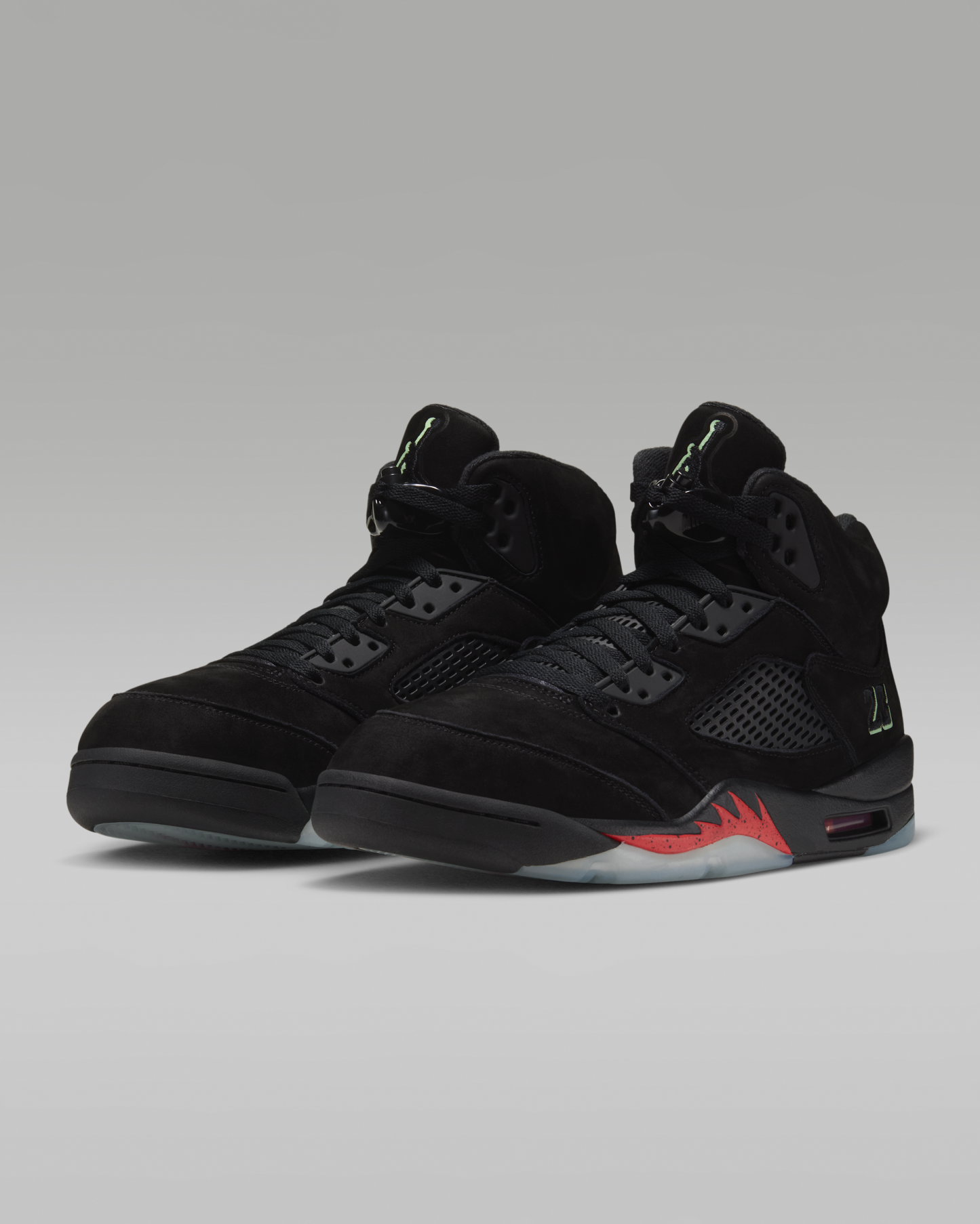 Air Jordan 5 Retro 'Halloween' Men's Shoes - Black/Picante Red/Glow In The Dark/Black - View 5