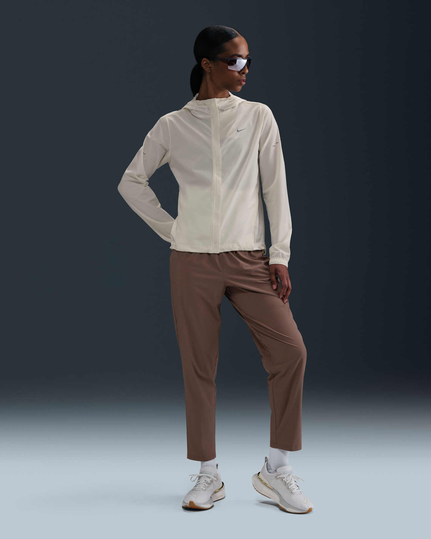 Nike Swift Women's Repel Packable Running Jacket - Sail - View 4