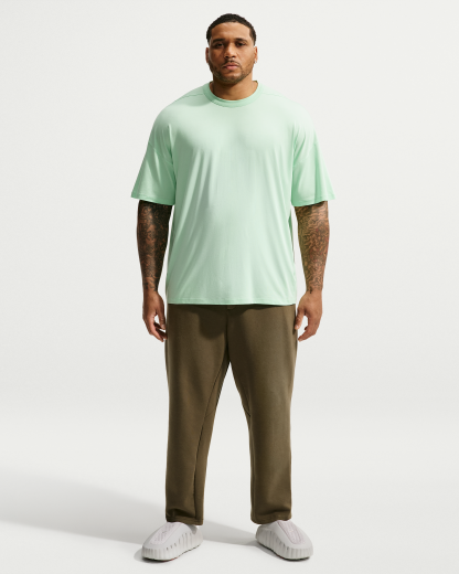 Nike 24.7 ImpossiblySoft Light Men's Dri-FIT Short-Sleeved T-Shirt - Cucumber Calm/Sail/Illusion Green - View 10