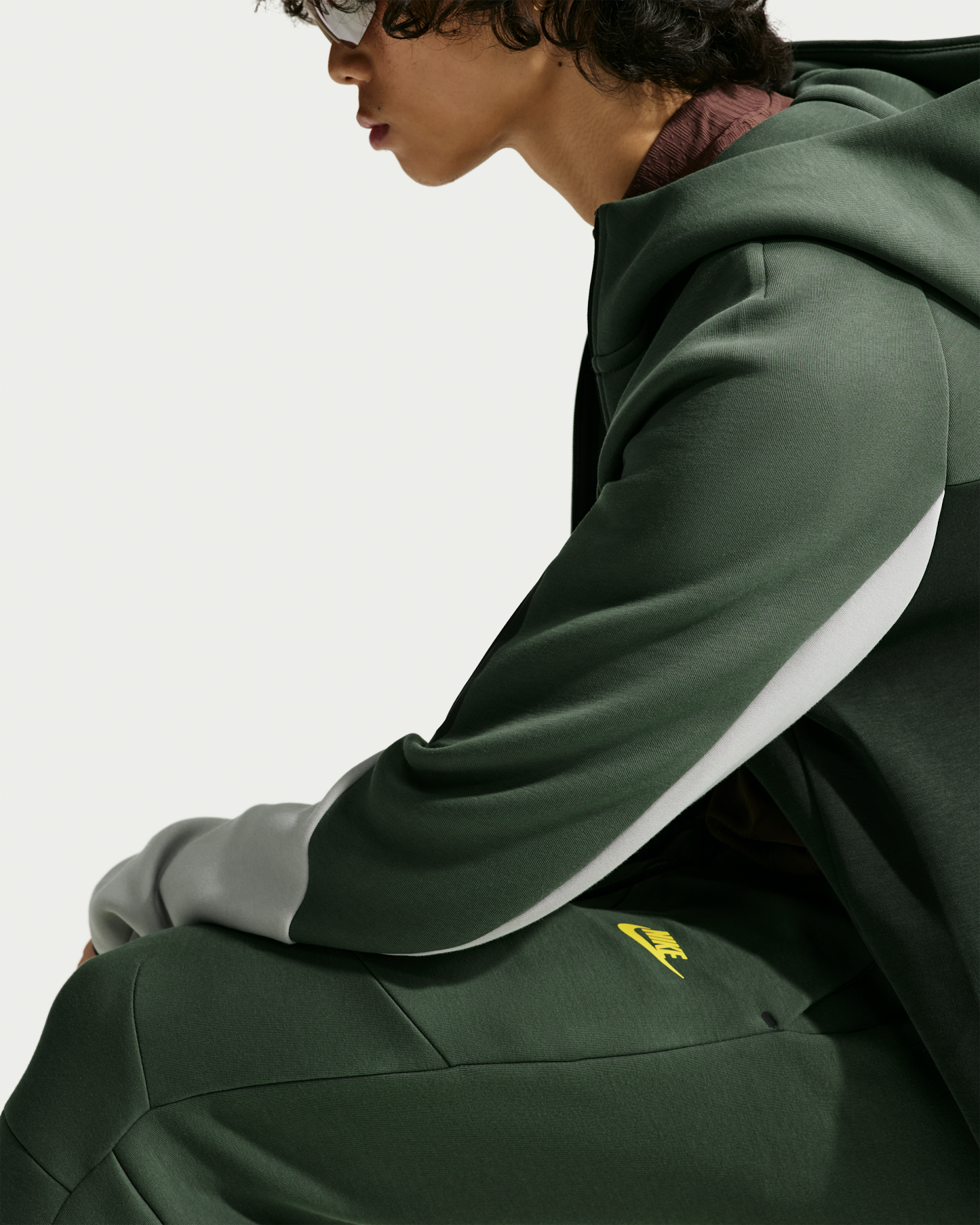 Nike Tech Men's Fleece Joggers - Camo Green/Chrome Yellow - View 4