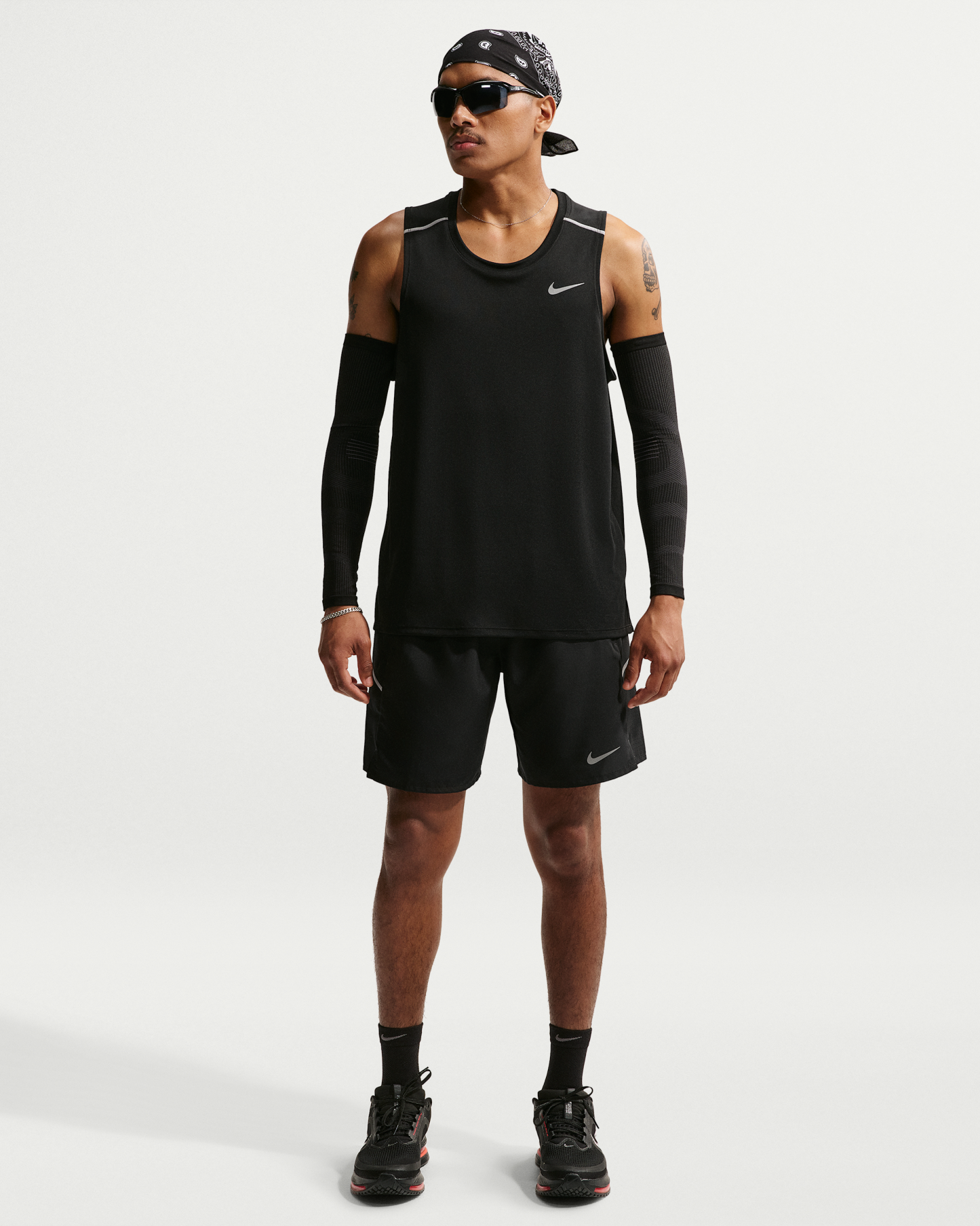 Nike Miler Men's Dri-FIT Running Tank Top - Black - View 4