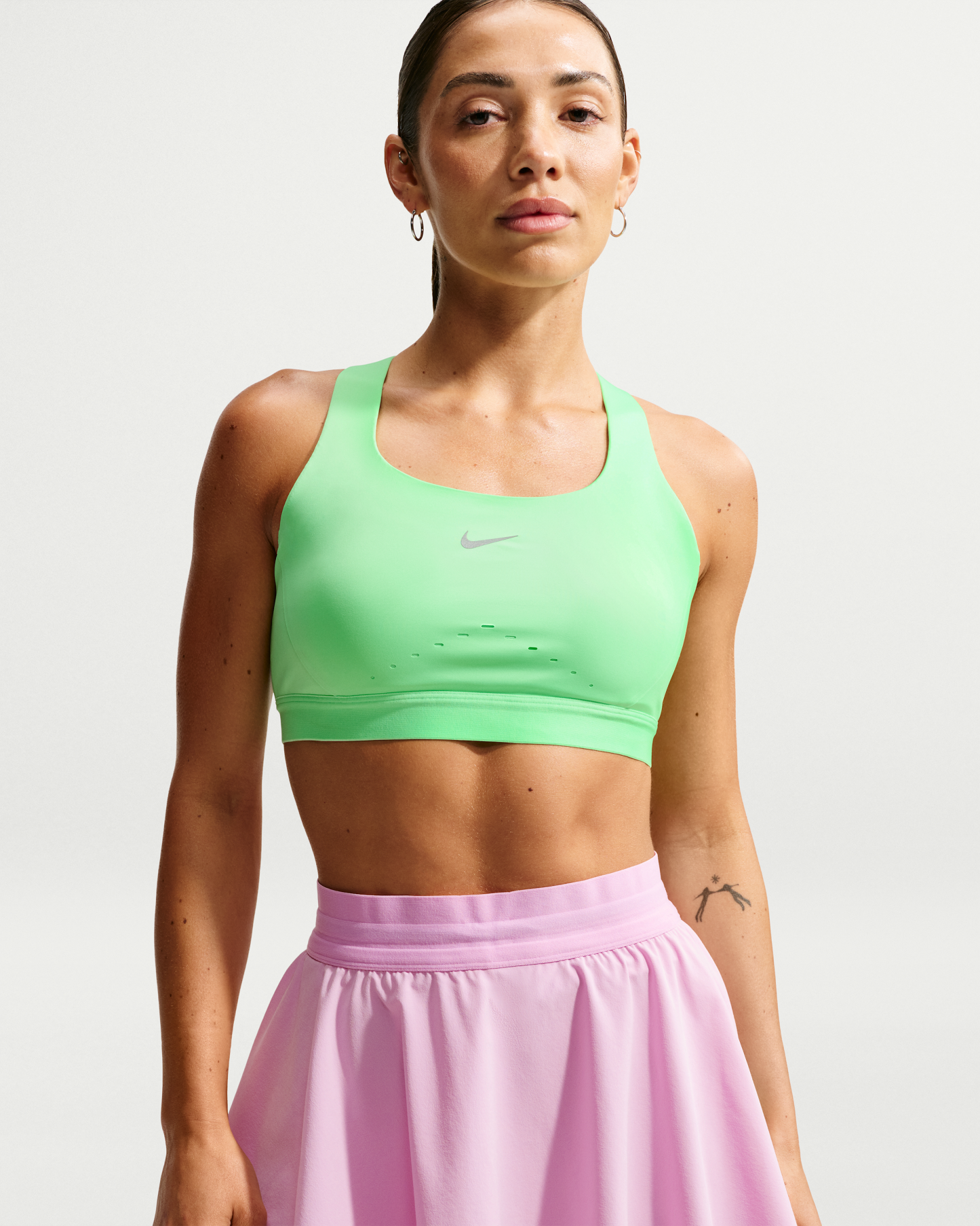 Nike Swift Women's High-Support Lightly Lined Sports Bra - Illusion Green - View 1