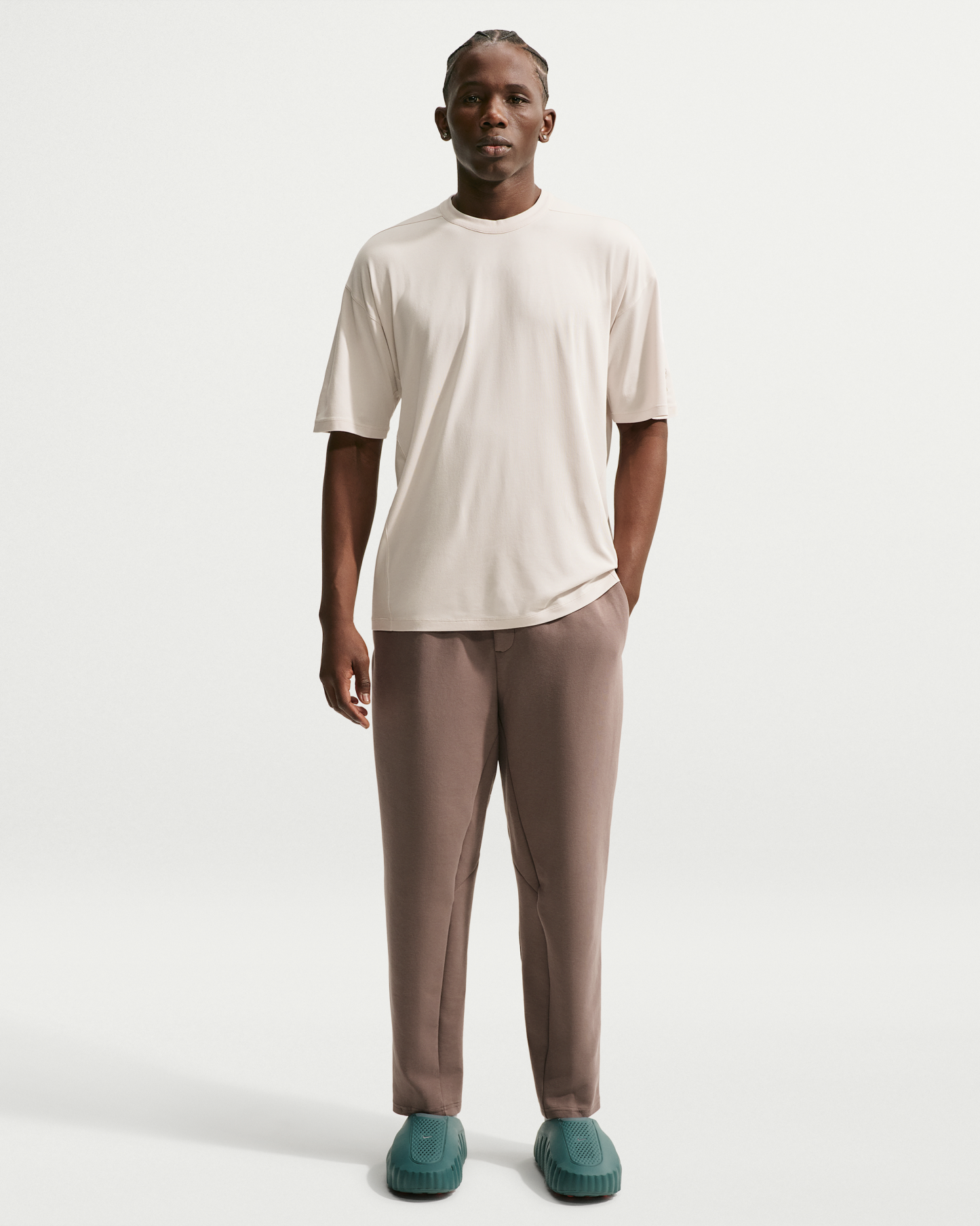 Nike 24.7 ImpossiblySoft Light Men's Dri-FIT Short-Sleeved T-Shirt - Light Orewood Brown/Sail/Light Iron Ore - View 4