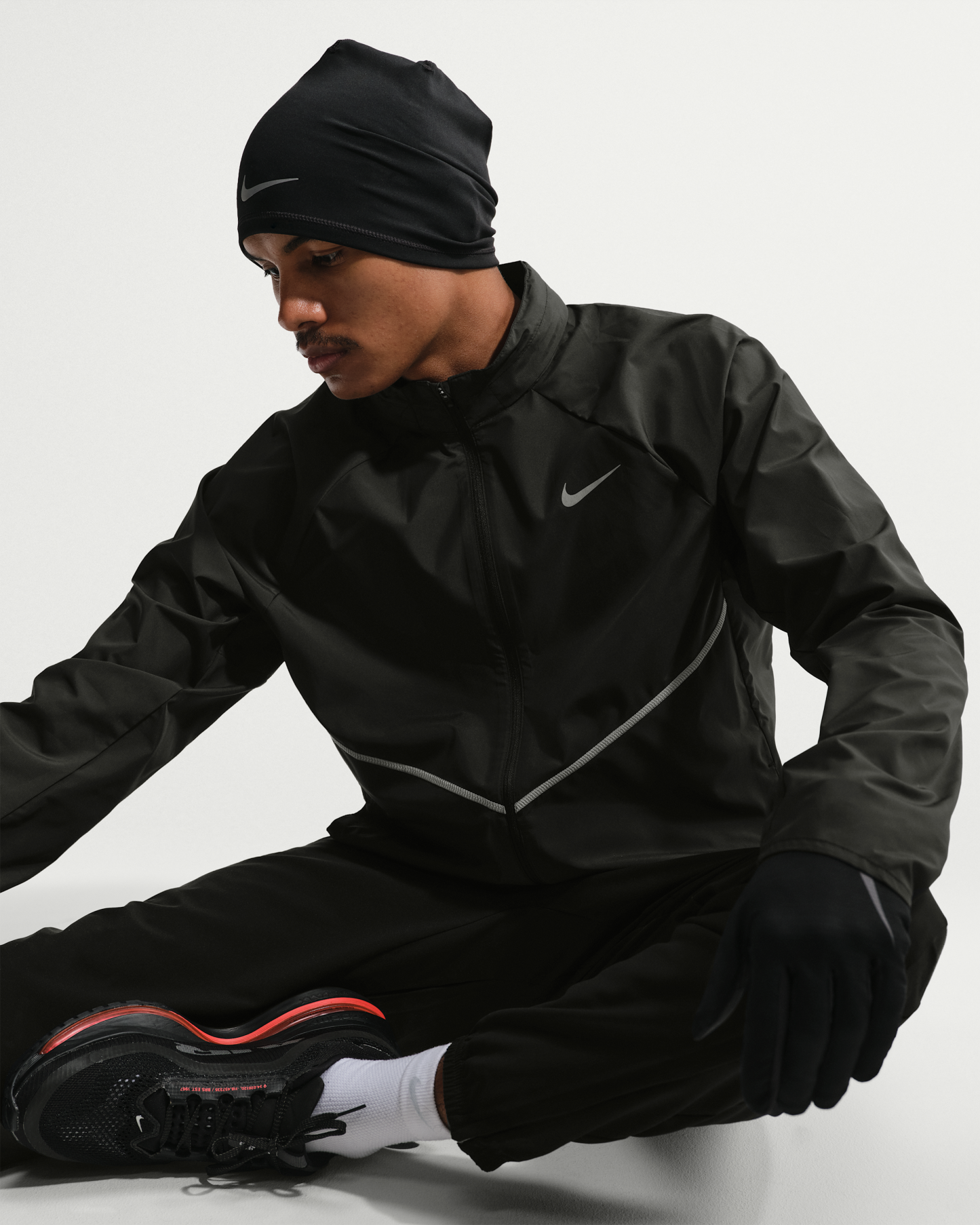 Nike Miler Men's Repel UV Protection Hooded Running Jacket - Black/Black - View 3
