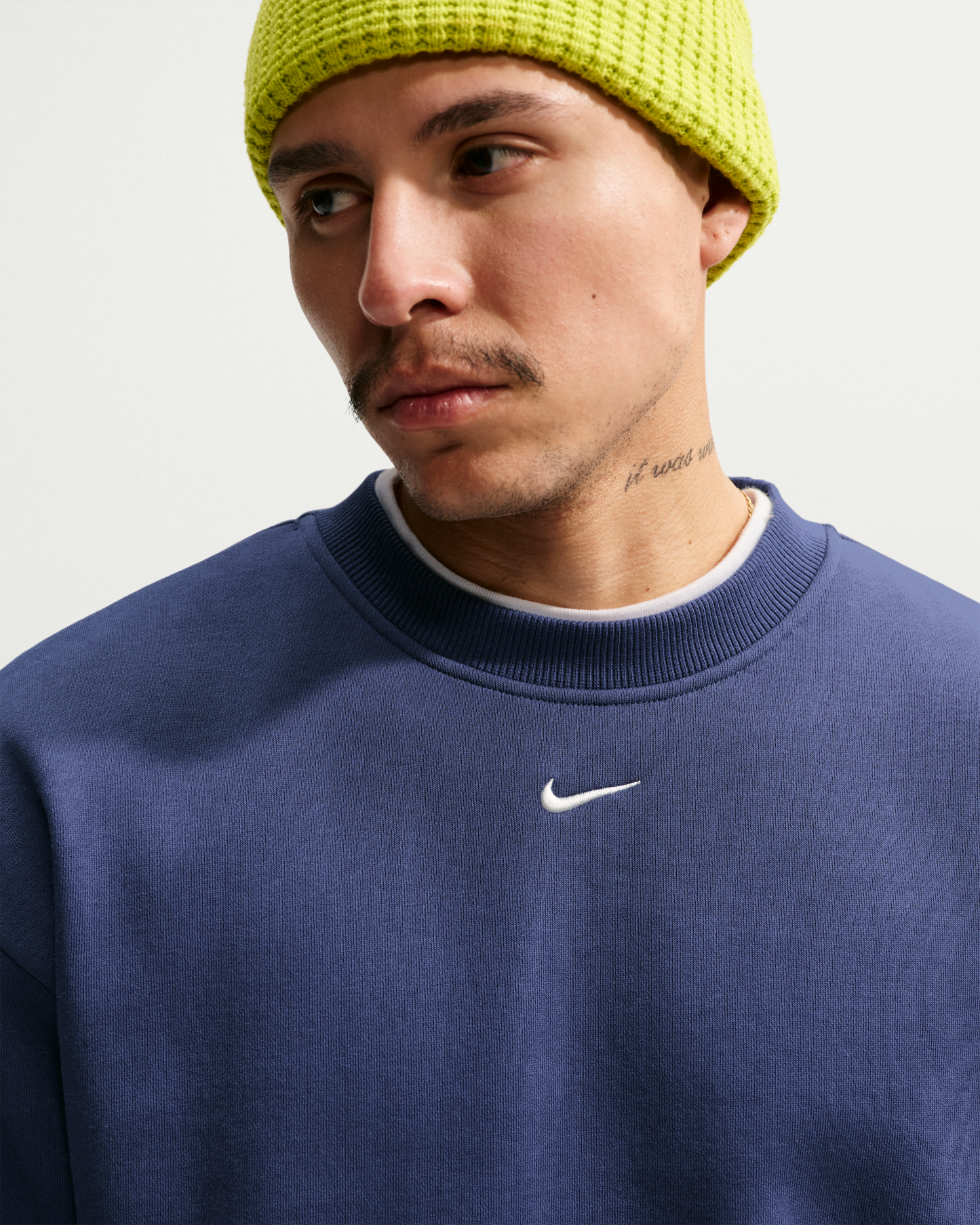 Nike Solo Fleece Men's Crew-Neck Sweatshirt - Midnight Navy/Sail - View 3