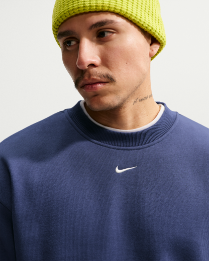 Nike Solo Fleece Men's Crew-Neck Sweatshirt - Midnight Navy/Sail - View 3