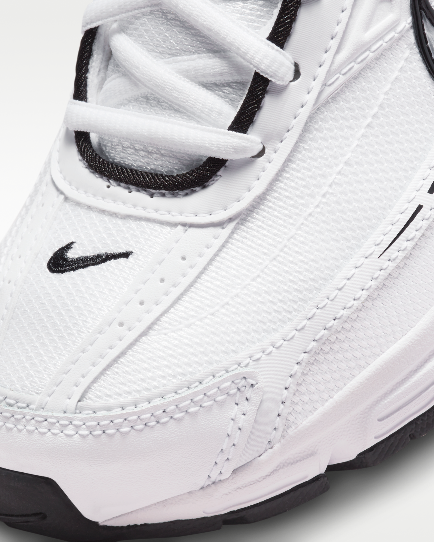 Nike Initiator Women's Shoes - White/White/Black/Metallic Silver - View 7