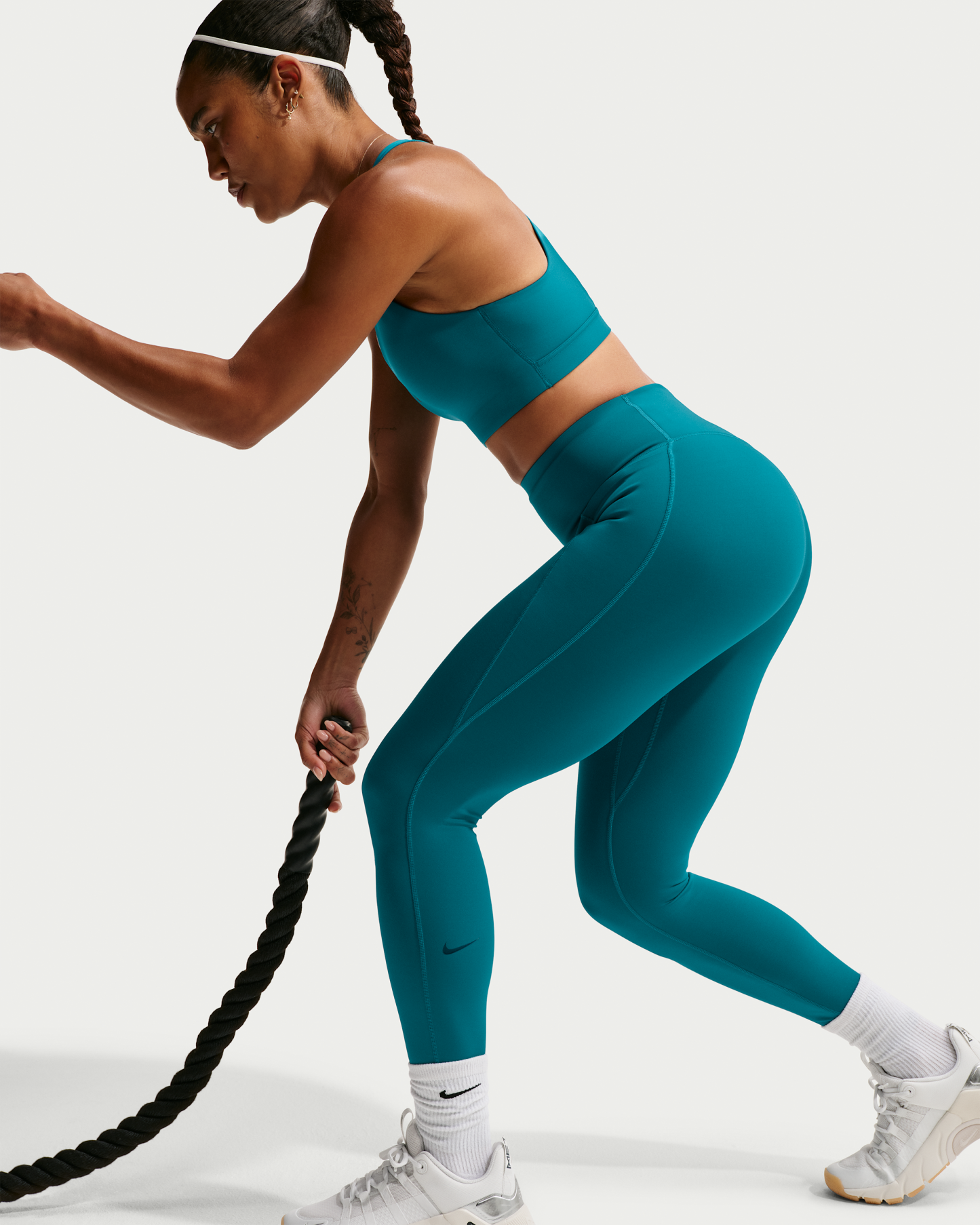 Nike Universa Women's High-Waisted 7/8 Leggings with No Front Seam - Bright Spruce/Bright Spruce/Midnight Turquoise - View 4
