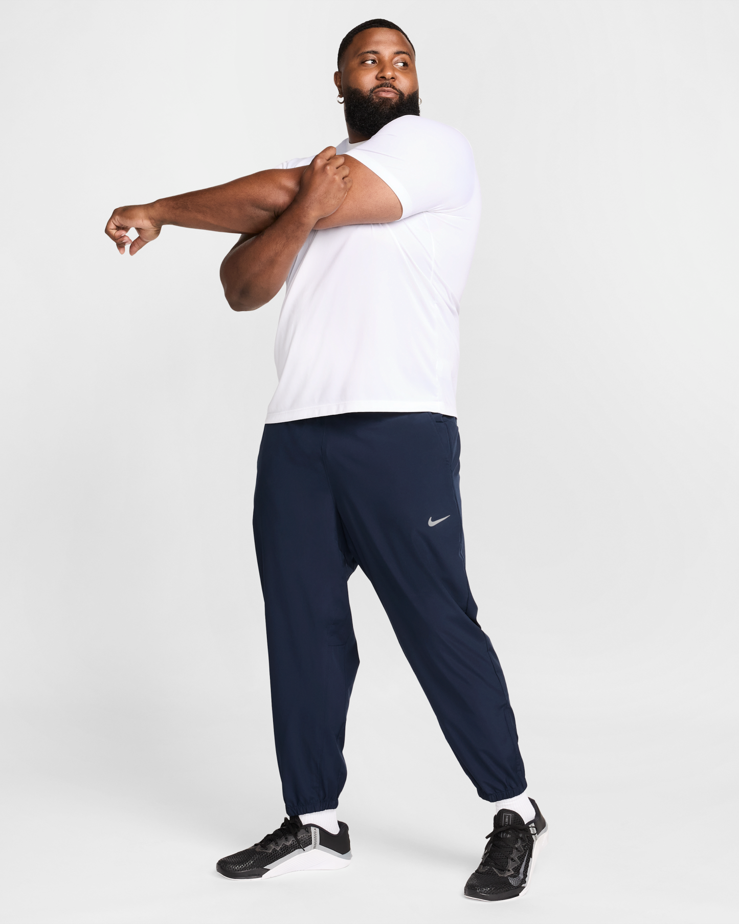 Nike Form Men's Dri-FIT Tapered Versatile Trousers - Obsidian/Black - View 14
