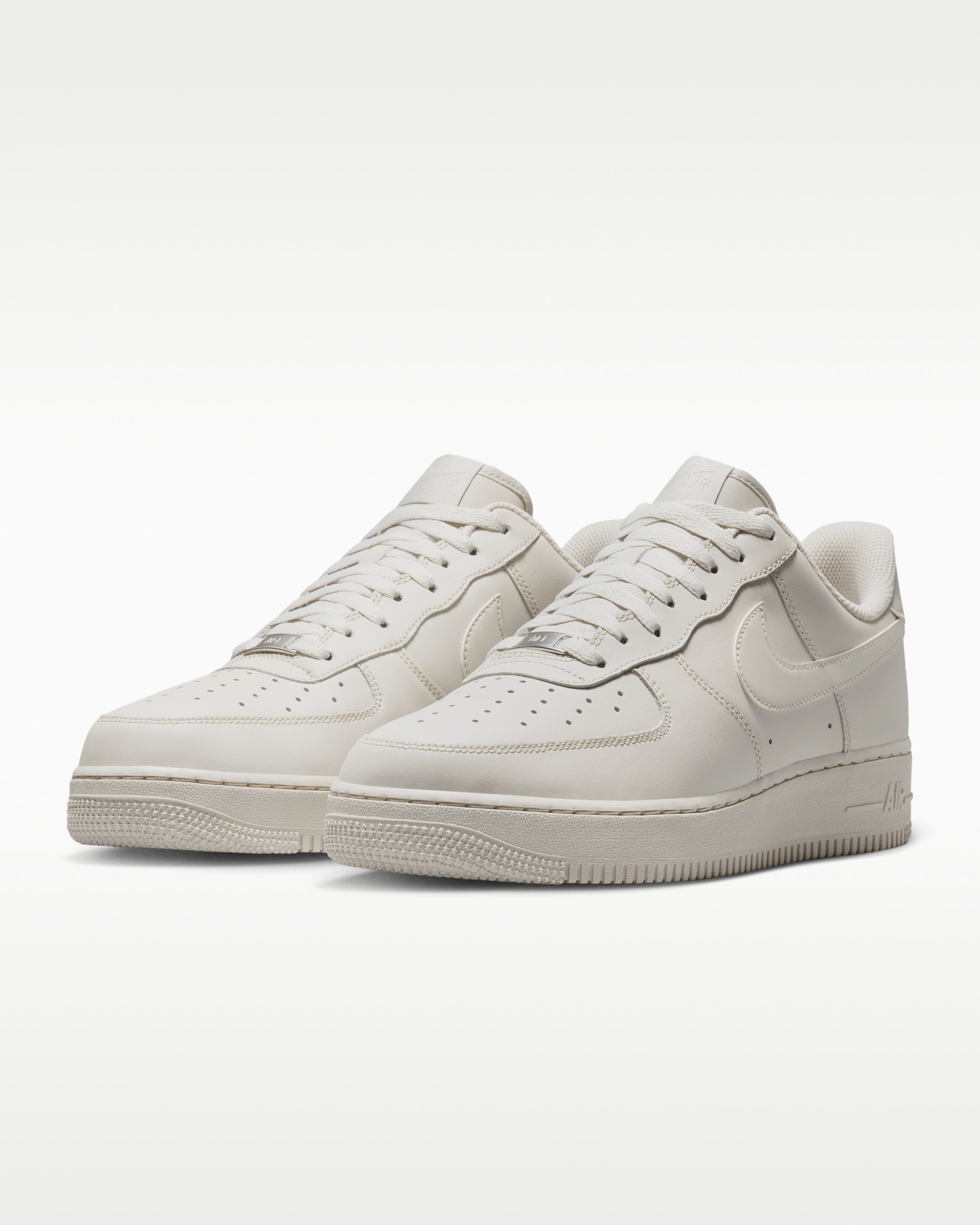 Nike Air Force 1 '07 Men's Shoes - Light Bone/Metallic Silver/Light Bone - View 5