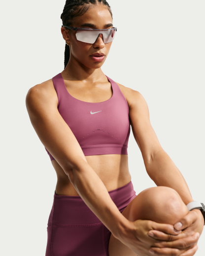 Nike Swift Women's High-Support Lightly Lined Sports Bra - Pink Smoke - View 3