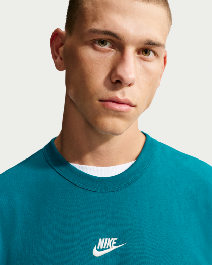 Nike Sportswear Premium Essentials Men's T-Shirt - Bright Spruce/Flat Silver - View 3
