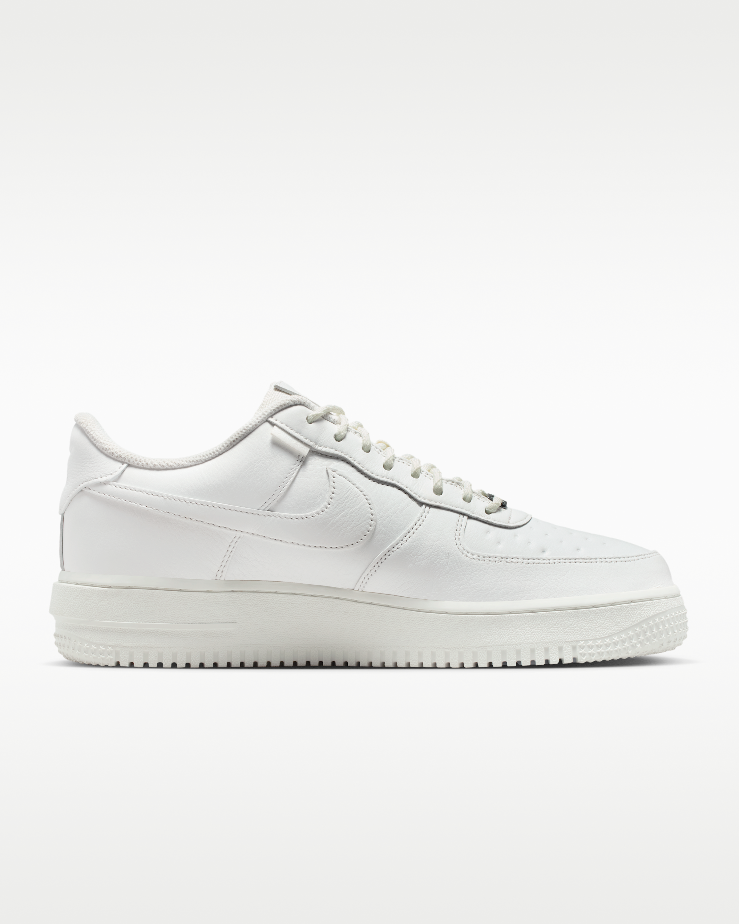 Air Force 1 GORE-TEX Vibram® Men's Waterproof Shoes - Summit White/Off-White/Speed Yellow/Summit White - View 3