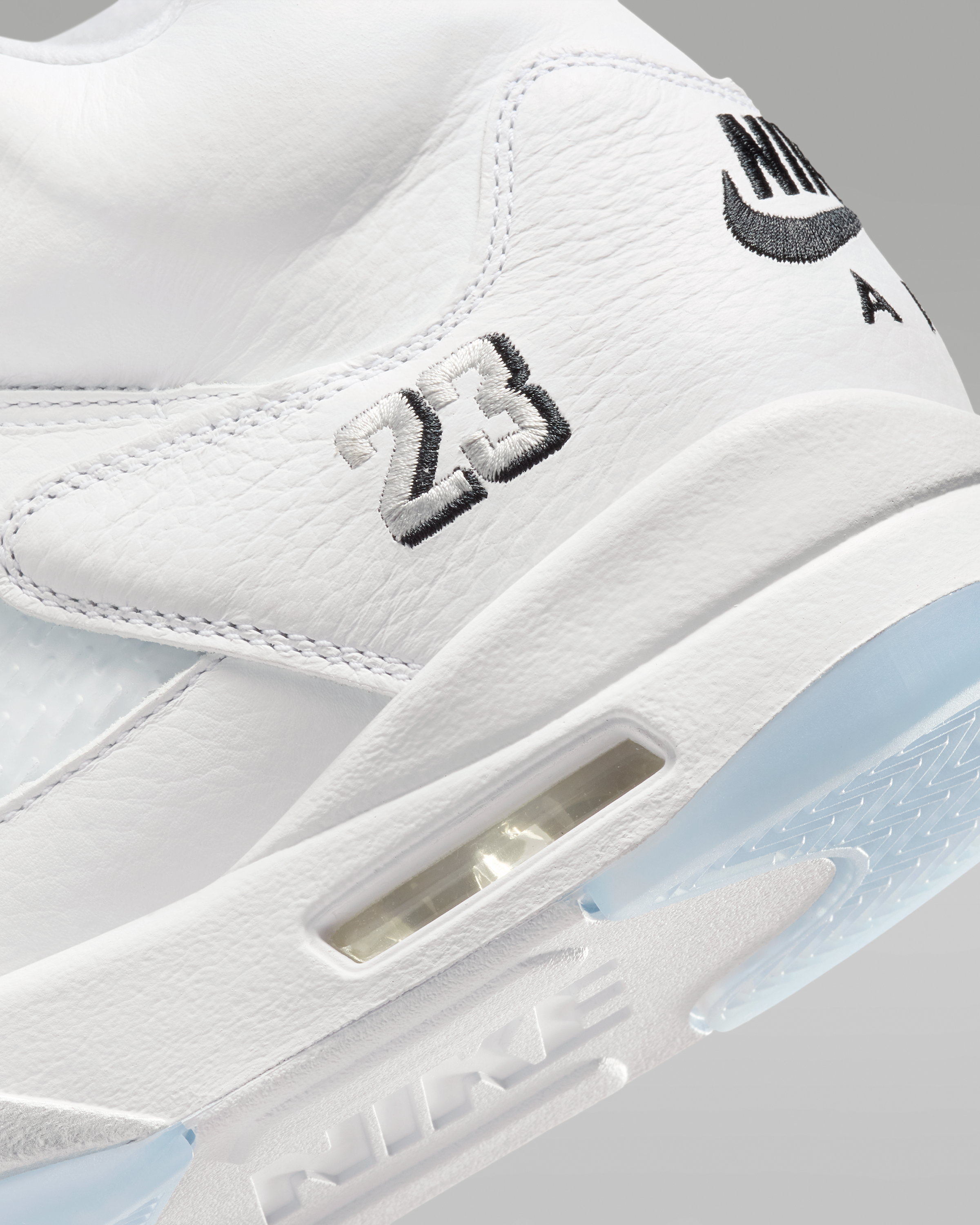 Air Jordan 5 Retro OG 'White Metallic' Men's Shoes - White/Metallic Silver/Black - View 8